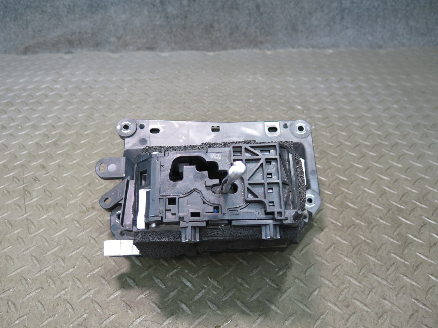 10-12 Lexus UVF46L LS600h A/T Automatic Transmission Gear Shifter OEM