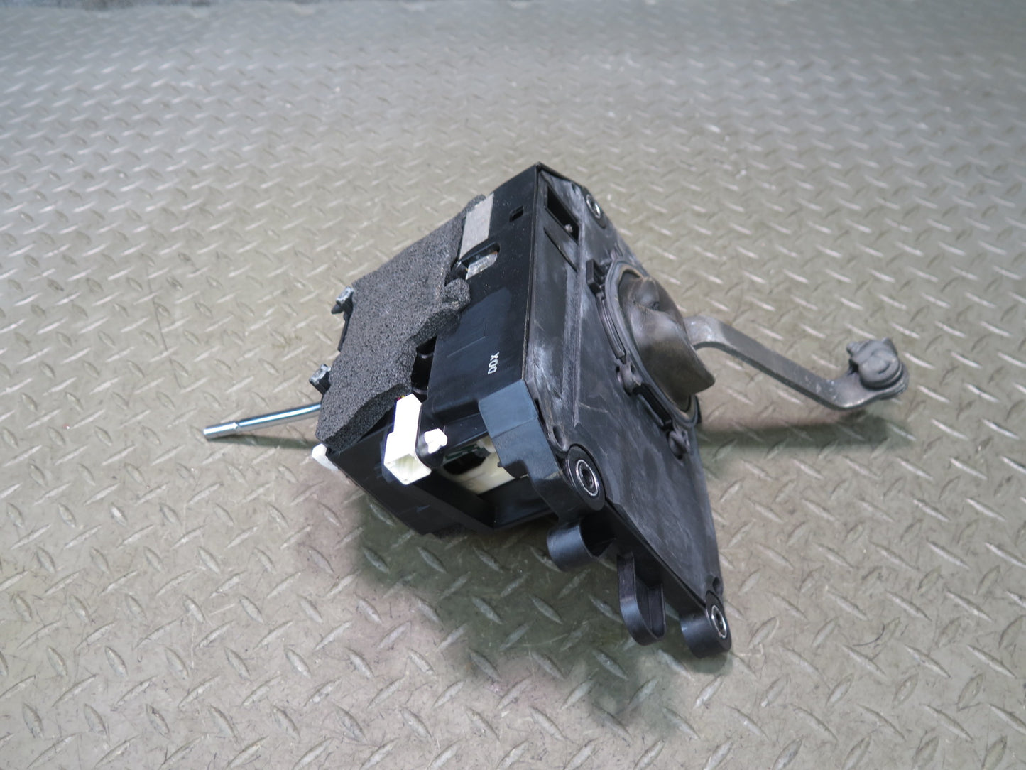 10-12 Lexus UVF46L LS600h A/T Automatic Transmission Gear Shifter OEM