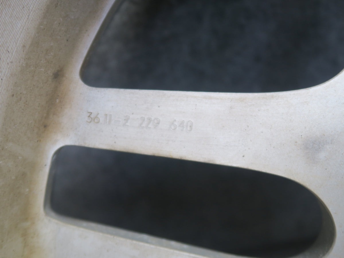 00-03 BMW E39 540i Style 37 M Sport Rear R18 18" Alloy Wheel Rim 18x9J ET24 OEM