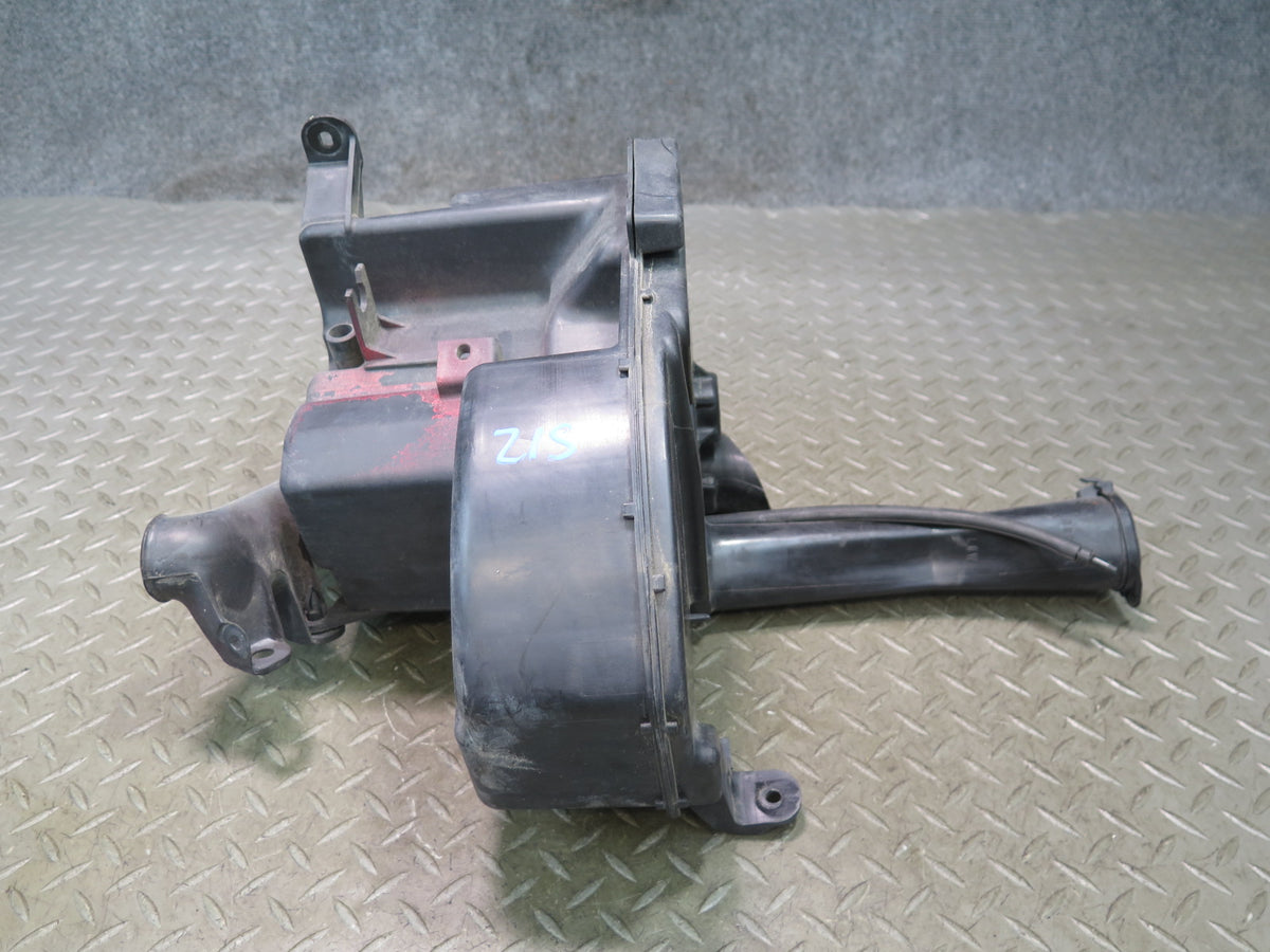 02-05 Lexus JCE10L IS300 Windshield Washer Fluid Reservoir Tank w Pump OEM