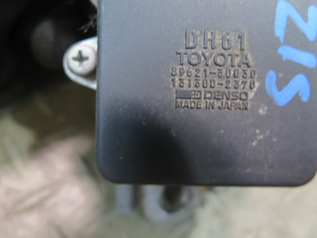 01-05 Lexus JCE10L IS300 Ignition Igniter Control Module 89621-30030 OEM