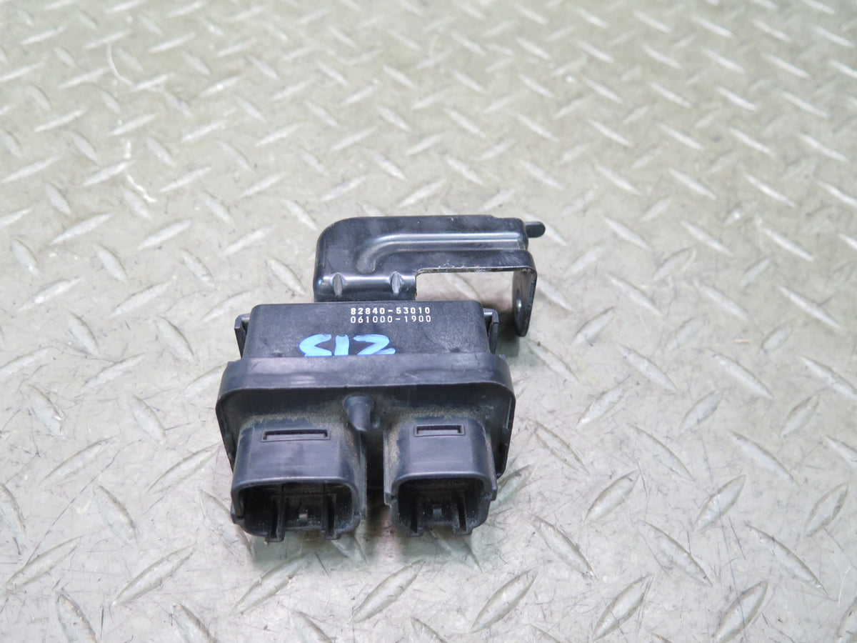 01-05 Lexus JCE10L IS300 Daytime Running Light Relay 82840-53010 OEM