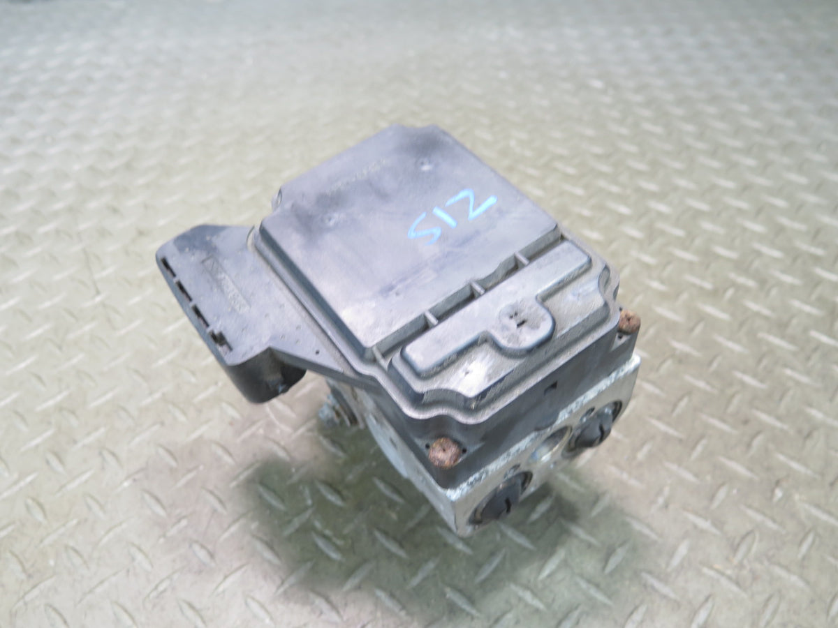 02-05 Lexus JCE10L IS300 Anti Lock Brake ABS Pump Module 44540-53020 OEM