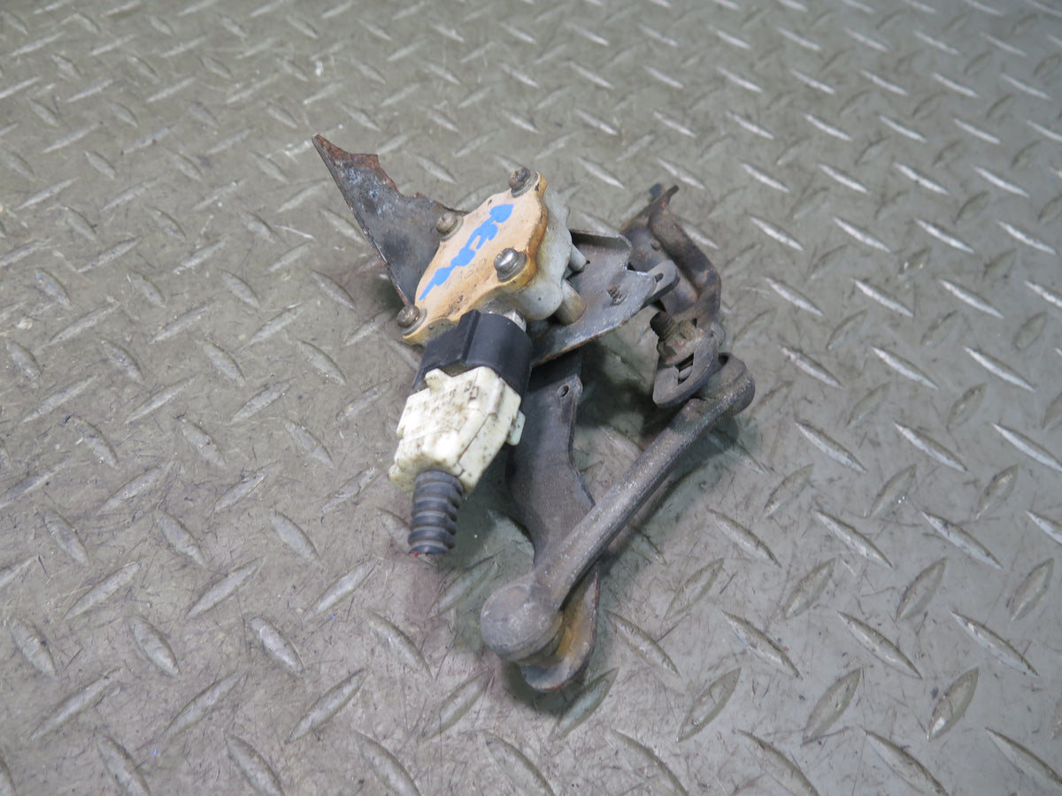 01-05 Lexus JCE10L IS300 Front & Rear Suspension Height Level Sensor Set OEM