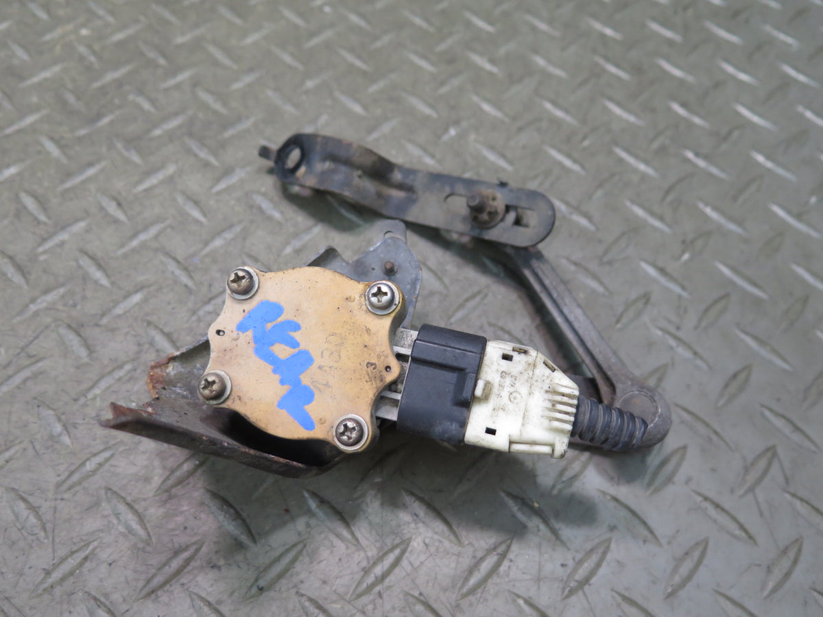 01-05 Lexus JCE10L IS300 Front & Rear Suspension Height Level Sensor Set OEM