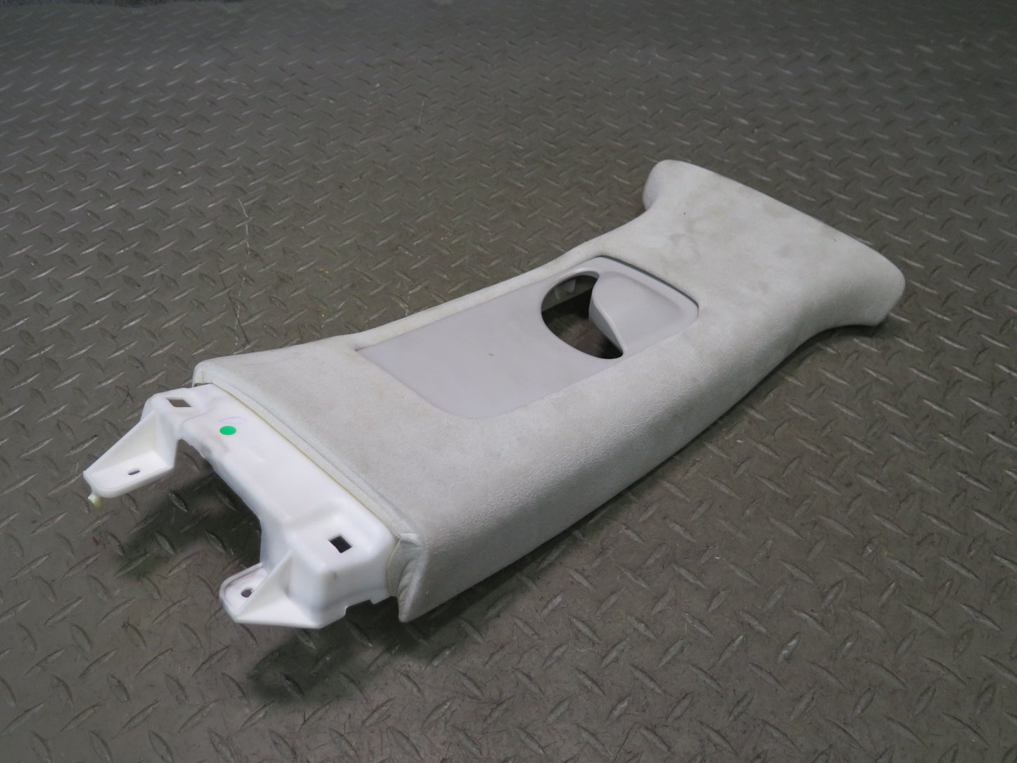 08-12 Lexus UVF46L LS600h Interior B Pillar Right Upper Trim Panel 73135-50080
