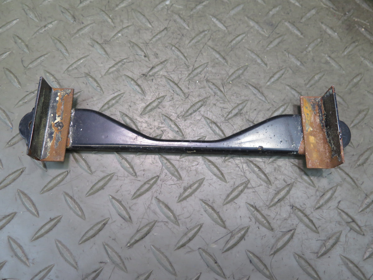 01-05 Lexus JCE10L IS300 Battery Tray Holder Bracket Set OEM