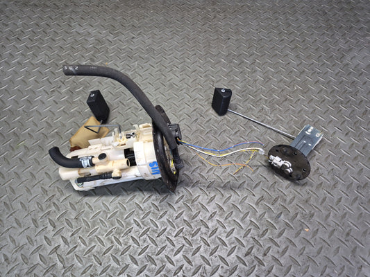 01-05 Lexus JCE10L IS300 Gas Fuel Pump Level Sensor Sending Unit Set OEM