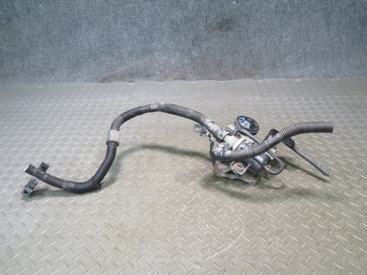 2010 Lexus UVF46L LS600h Fuel Evap Vapor Purge Valve Solenoid OEM