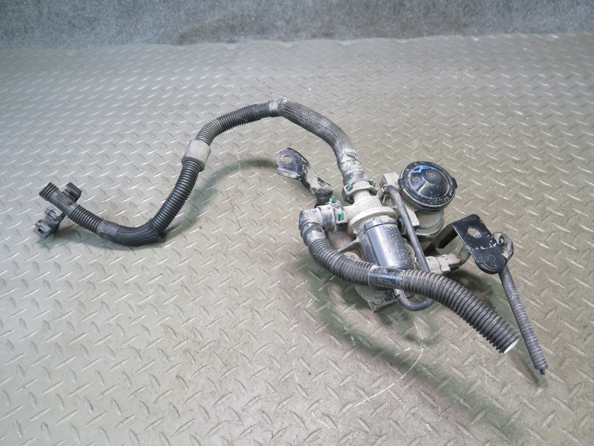 2010 Lexus UVF46L LS600h Fuel Evap Vapor Purge Valve Solenoid OEM