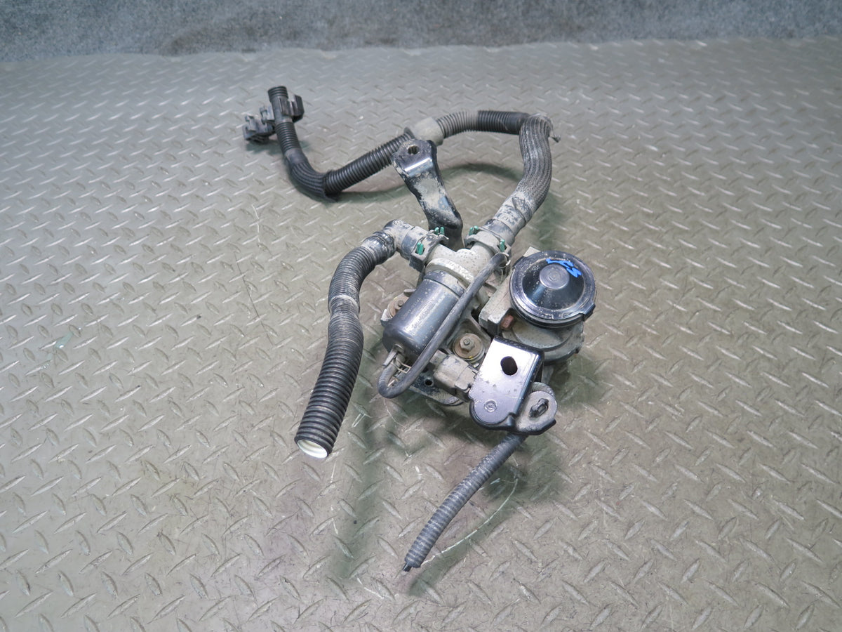 2010 Lexus UVF46L LS600h Fuel Evap Vapor Purge Valve Solenoid OEM