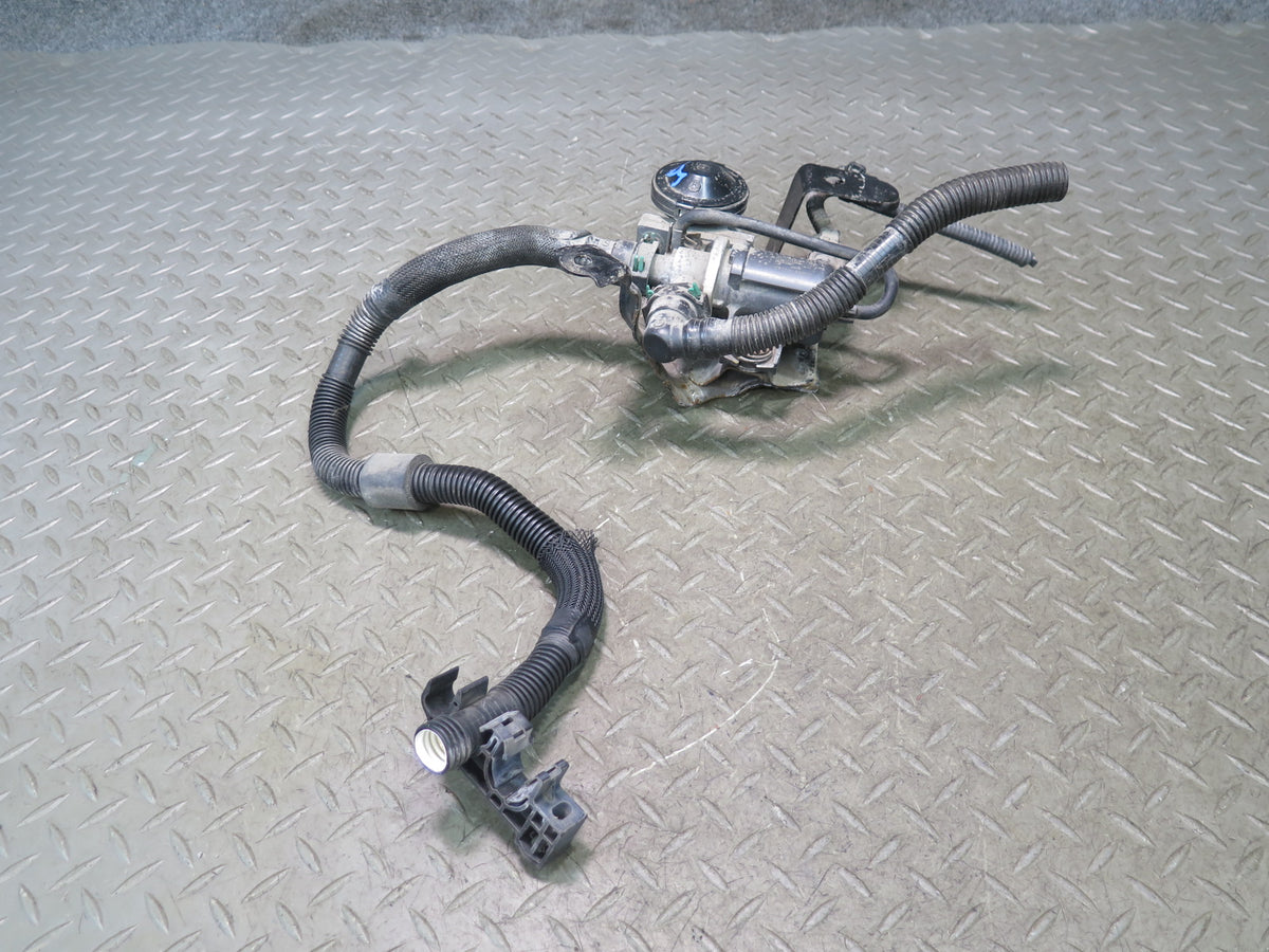 2010 Lexus UVF46L LS600h Fuel Evap Vapor Purge Valve Solenoid OEM
