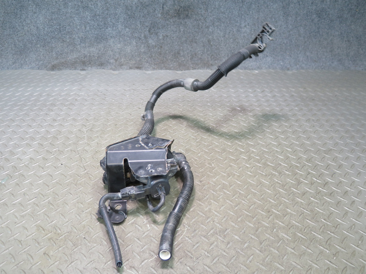 2010 Lexus UVF46L LS600h Fuel Evap Vapor Purge Valve Solenoid OEM
