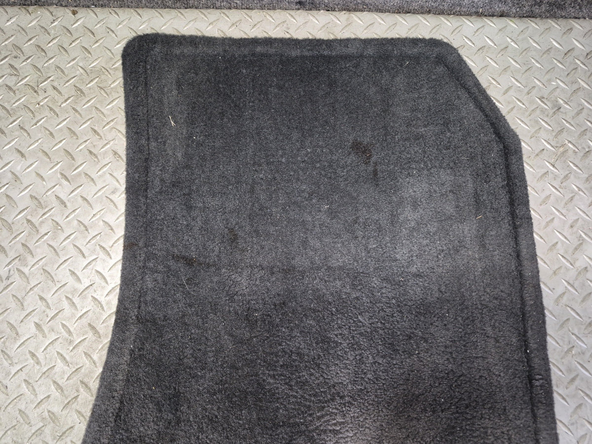 01-05 Lexus JCE10L IS300 Set of 4 Front & Rear Carpet Floor MAT OEM
