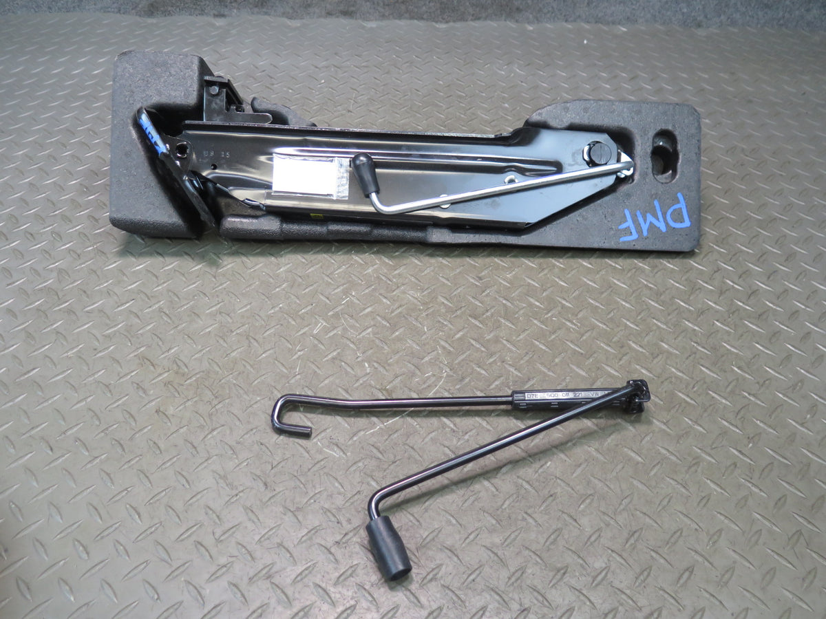2015-2018 Porsche Macan Emergency Spare Tire Jack W/foam & Tool KIT