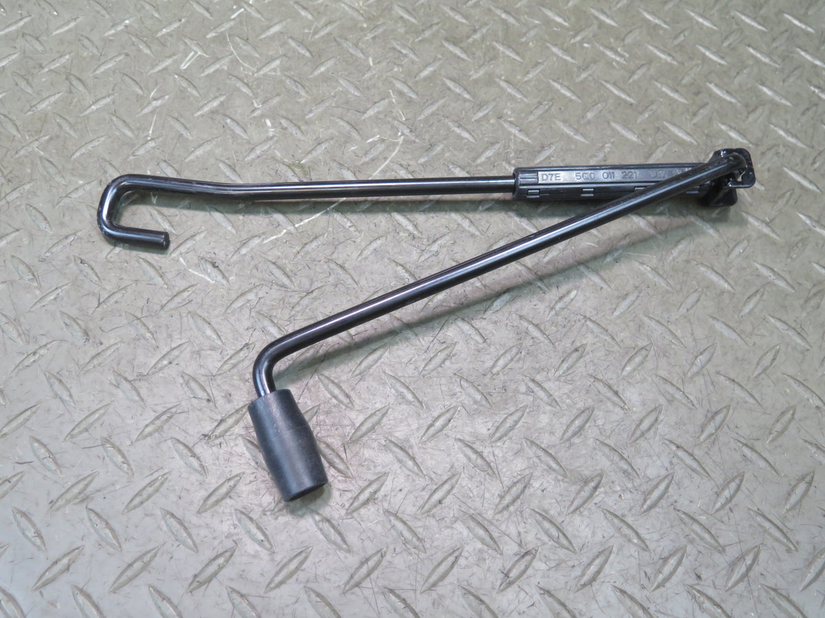 2015-2018 Porsche Macan Emergency Spare Tire Jack W/foam & Tool KIT