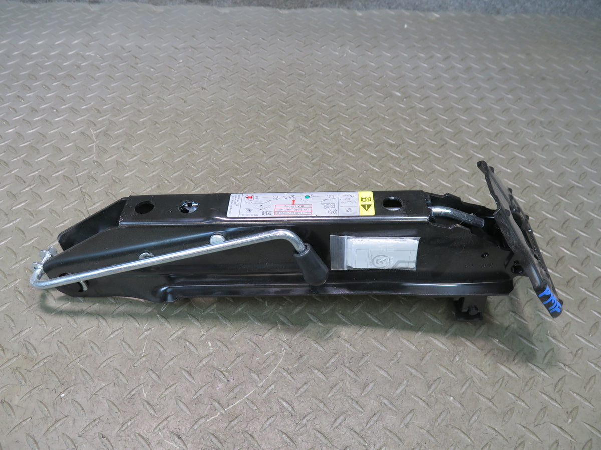 2015-2018 Porsche Macan Emergency Spare Tire Jack W/foam & Tool KIT