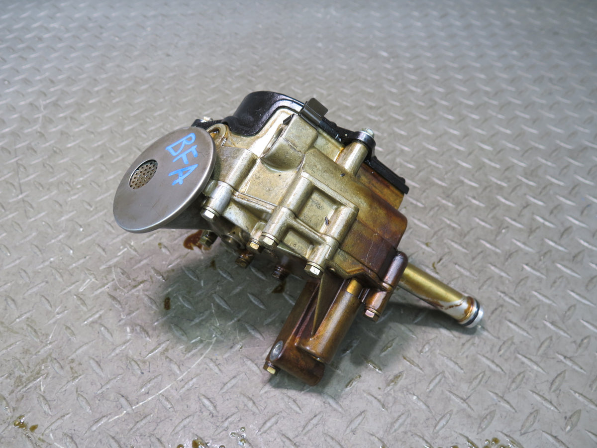 97-01 BMW E39 540i M62 Engine Motor Oil Pump 1745896 OEM