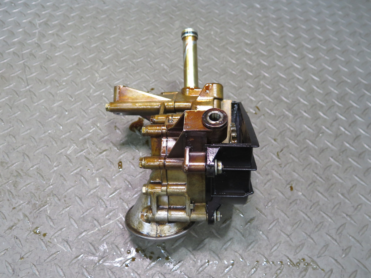 97-01 BMW E39 540i M62 Engine Motor Oil Pump 1745896 OEM