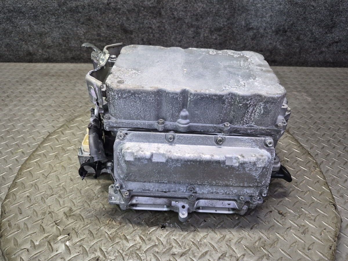 09-12 Lexus UVF46L LS600h Hybrid Battery Power Inverter & Converter OEM