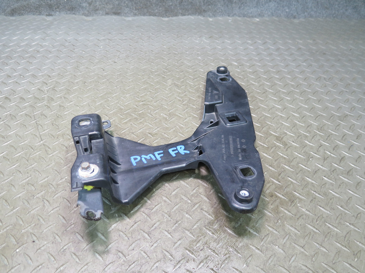 2015-2018 Porsche Macan Front Right Side Headlight Mount Bracket Support