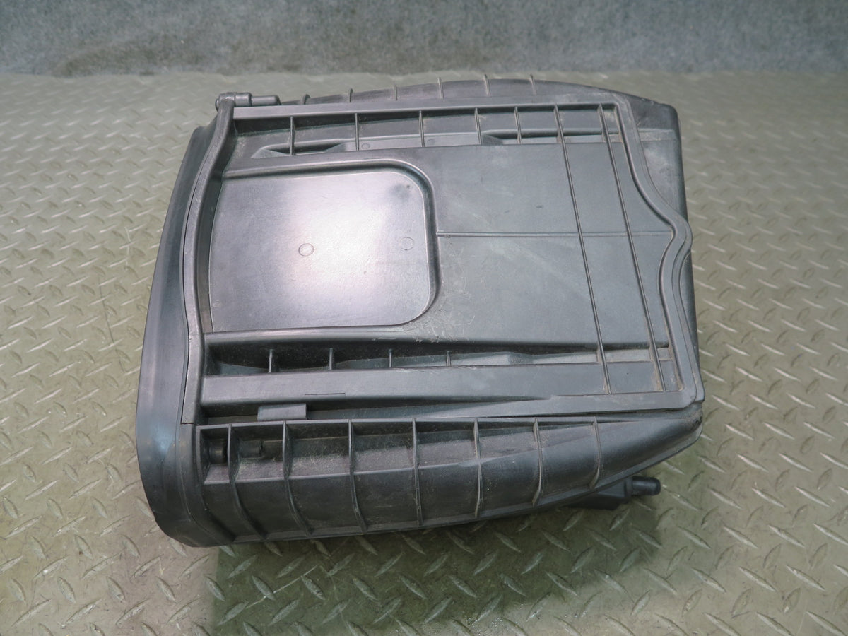 2015-2018 Porsche Macan Turbo Right Passenger Side Air Filter Cleaner Box