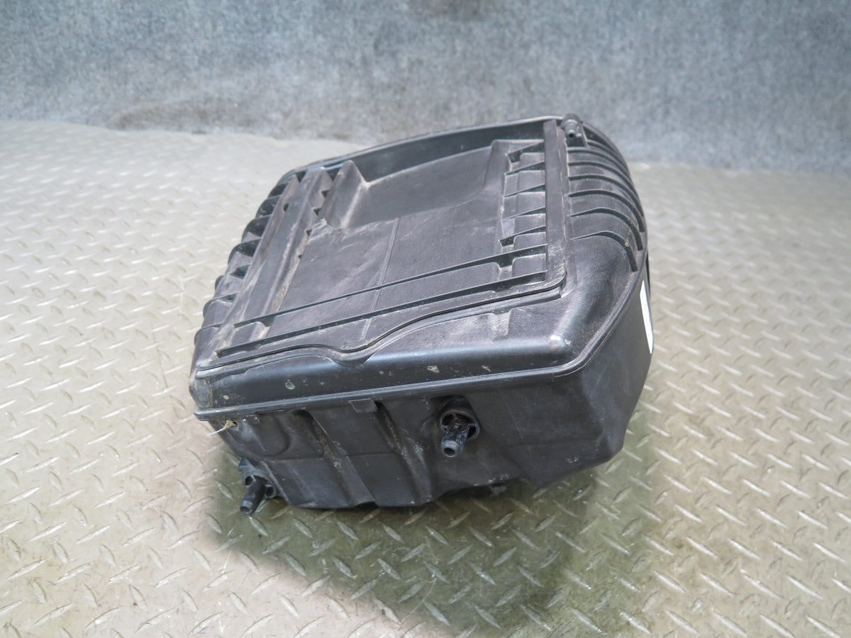 2015-2018 Porsche Macan Turbo Right Passenger Side Air Filter Cleaner Box