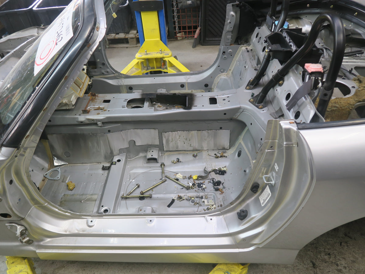 00-09 Honda S2000 Convertible Car Body Frame Chassis Sebring Silver Damaged
