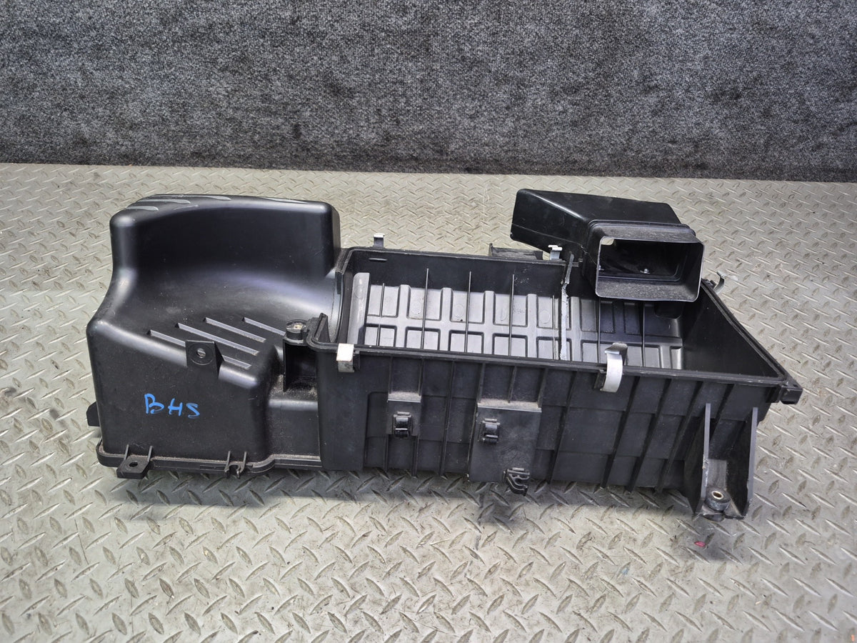 00-05 Honda S2000 Air Intake Cleaner Filter Box w Air Filter OEM
