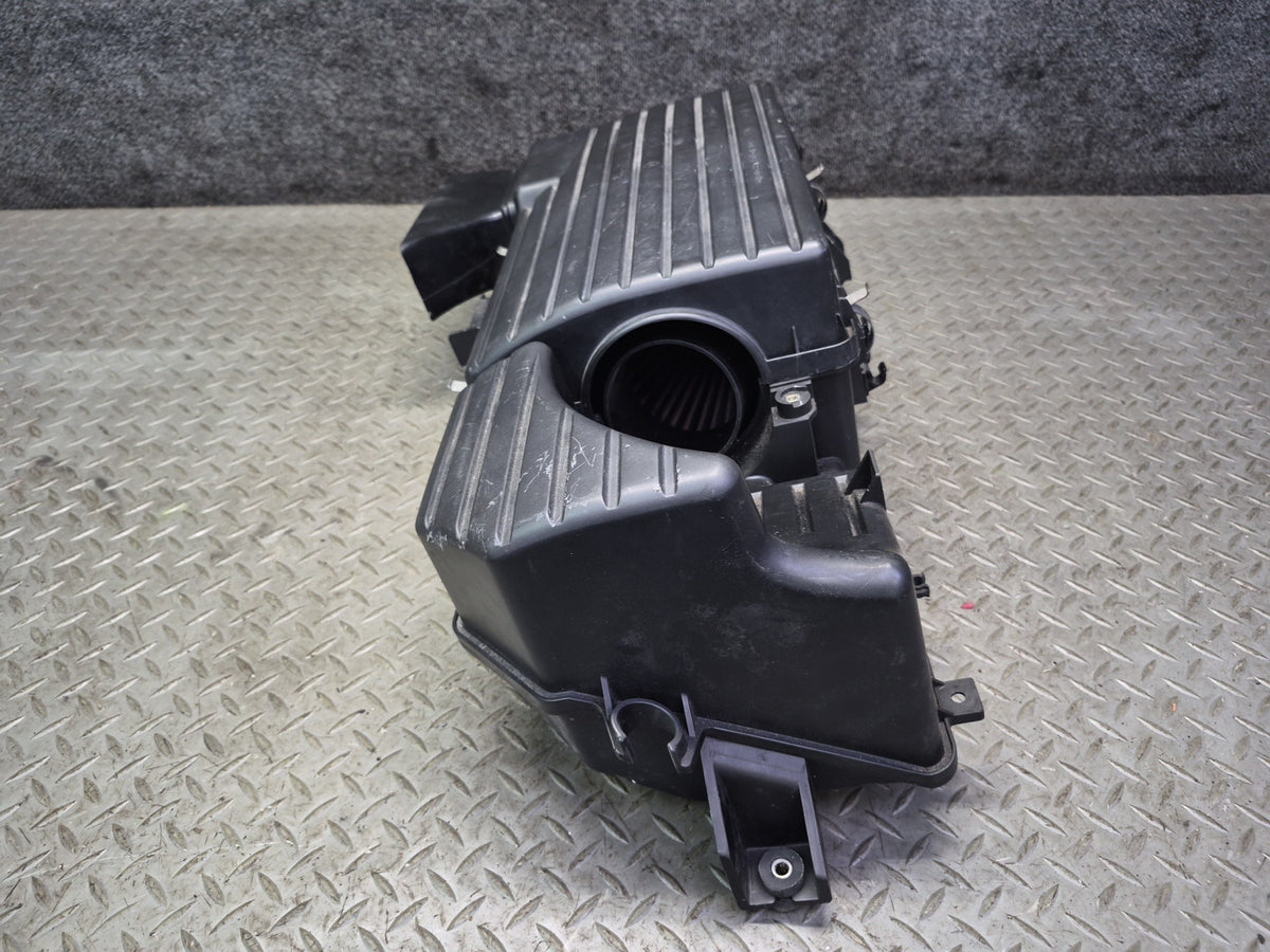 00-05 Honda S2000 Air Intake Cleaner Filter Box w Air Filter OEM