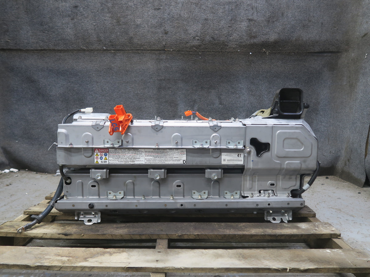 10-12 Lexus UVF46L LS600h Hybrid Battery Assembly G9280-50020 OEM