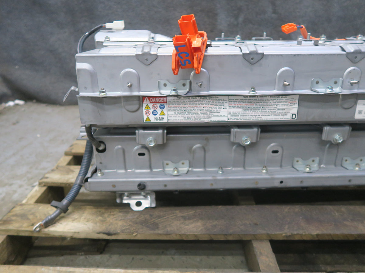 10-12 Lexus UVF46L LS600h Hybrid Battery Assembly G9280-50020 OEM