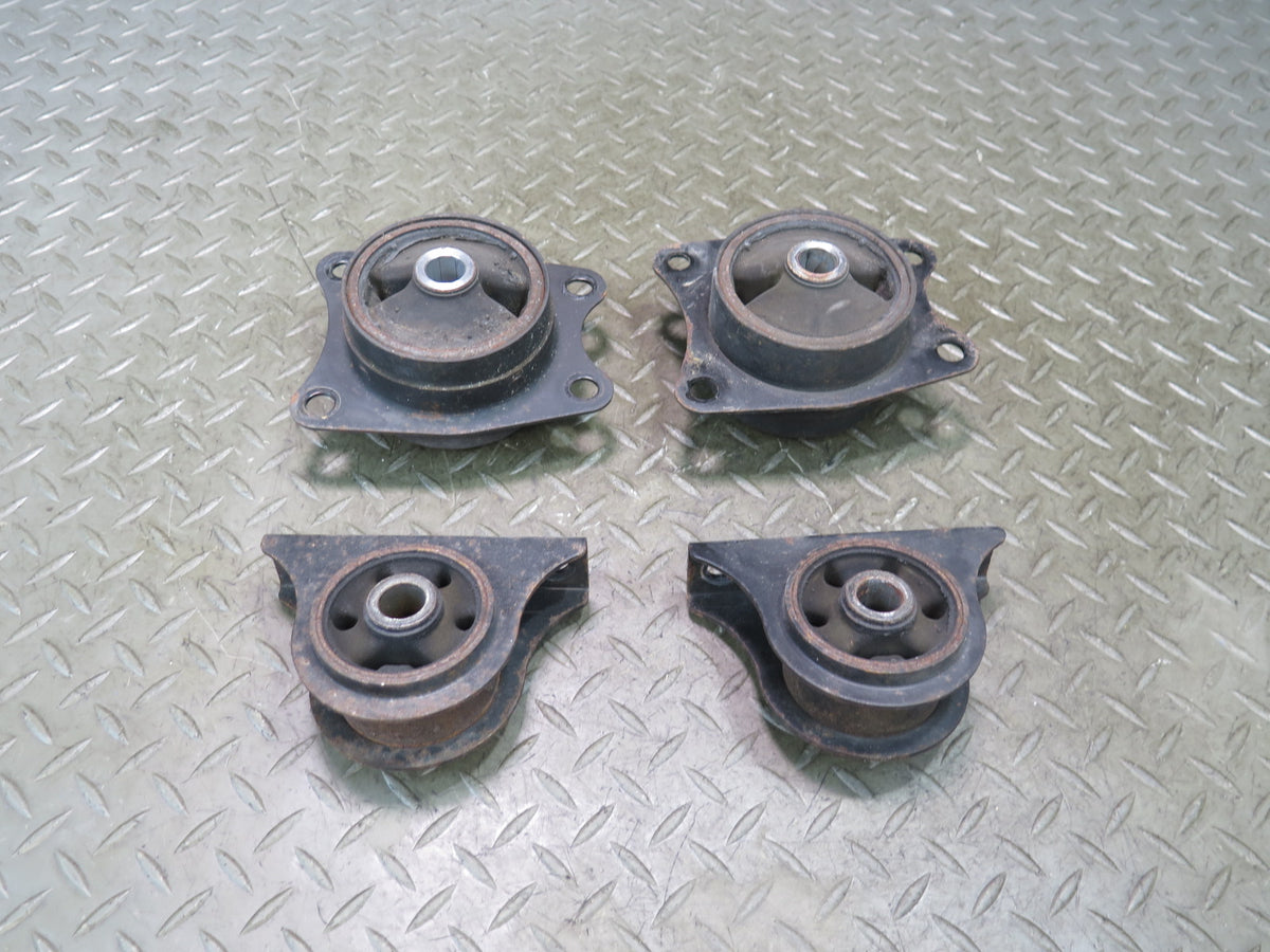 00-09 Honda S2000 Set of 4 Rear Differential Rubber Mount Bracket Bushing OEM