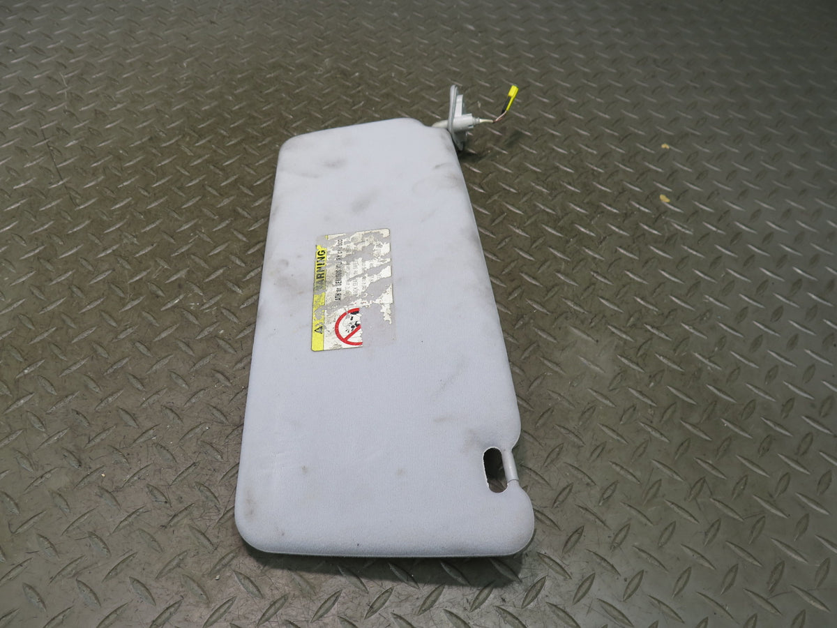 97-03 BMW E39 540i Set of 2 Front Left & Right Sun Visor OEM