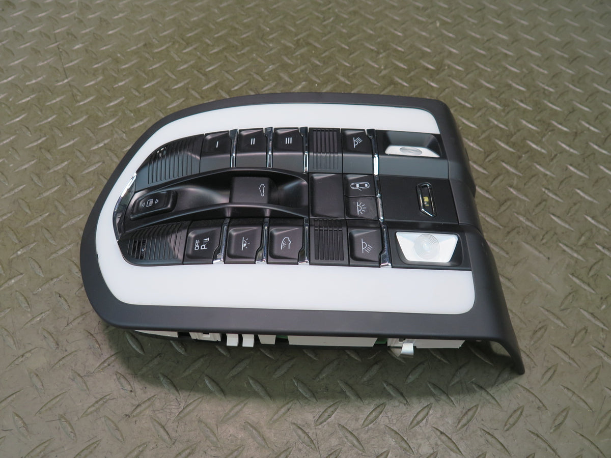 2015-2018 Porsche Macan Front Overhead Console Reading  Dome Light W/ Sunroof