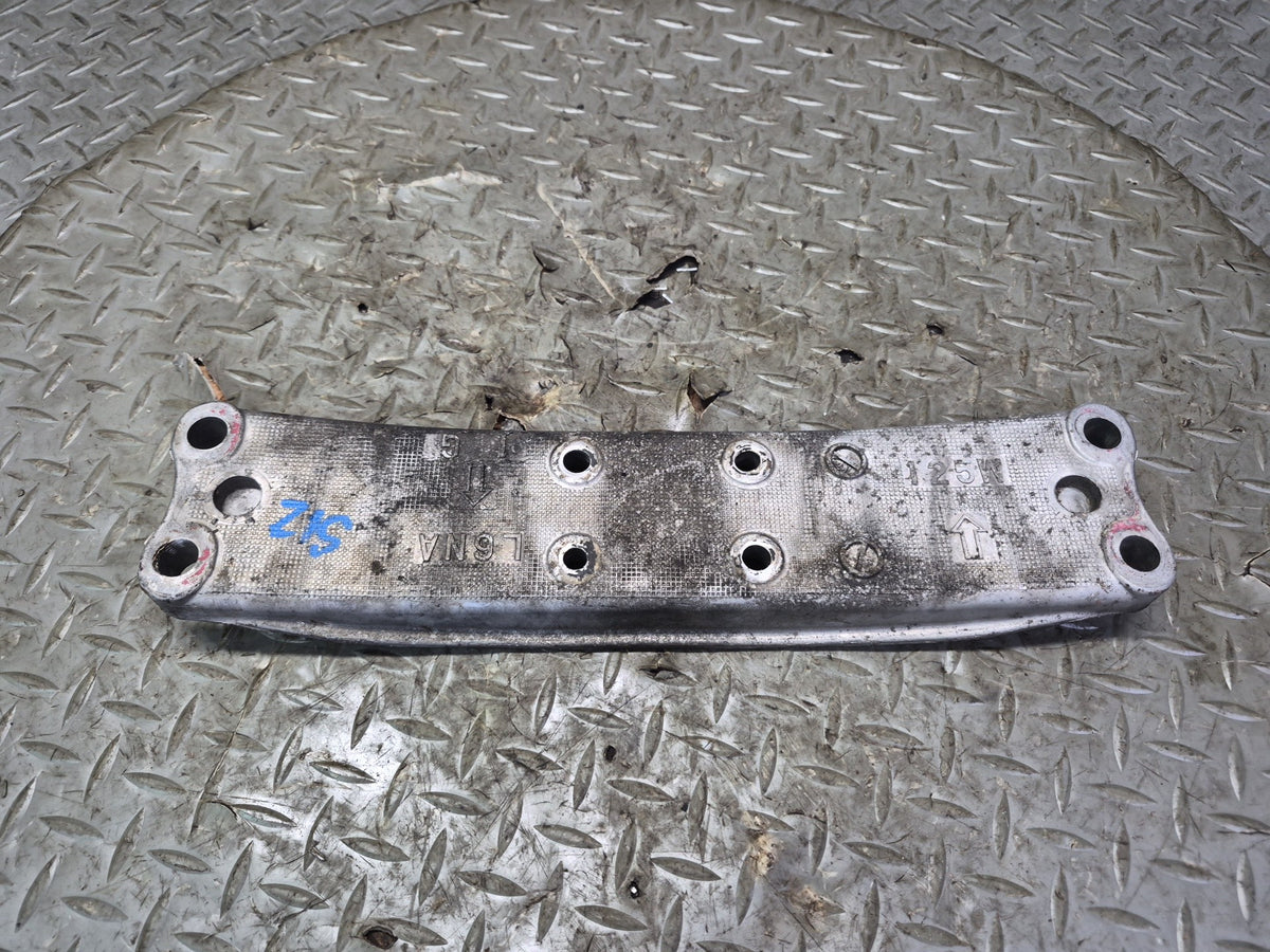 01-05 Lexus JCE10L IS300 A650E A/T Automatic Transmission Mount Bracket OEM
