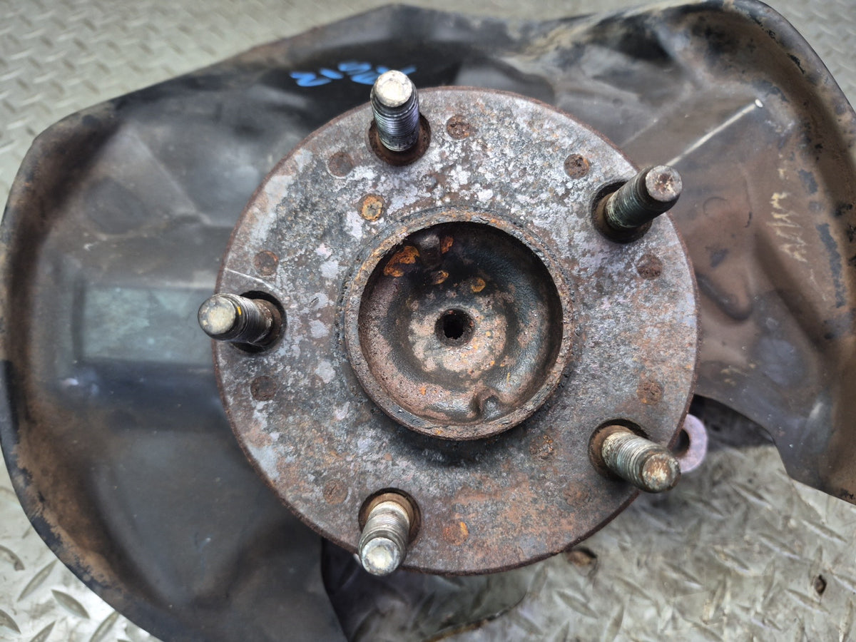 01-05 Lexus JCE10L IS300 Front Left Spindle Knuckle Wheel Hub Bearing OEM