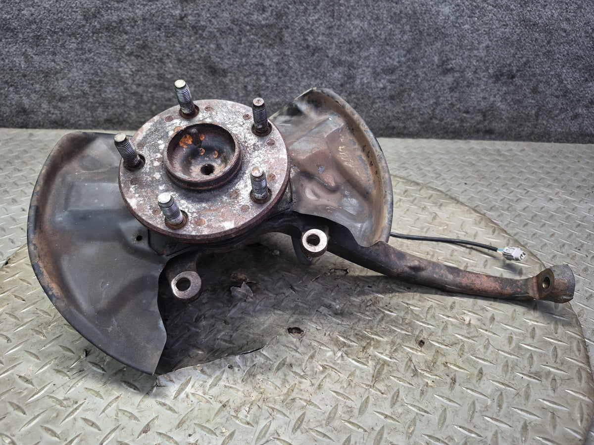 01-05 Lexus JCE10L IS300 Front Left Spindle Knuckle Wheel Hub Bearing OEM