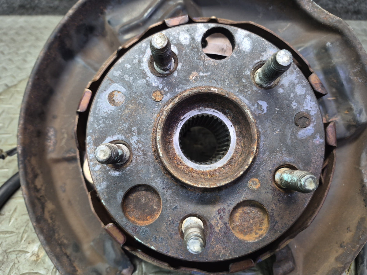 01-05 Lexus JCE10L IS300 Rear Right Spindle Knuckle Wheel Hub Bearing OEM