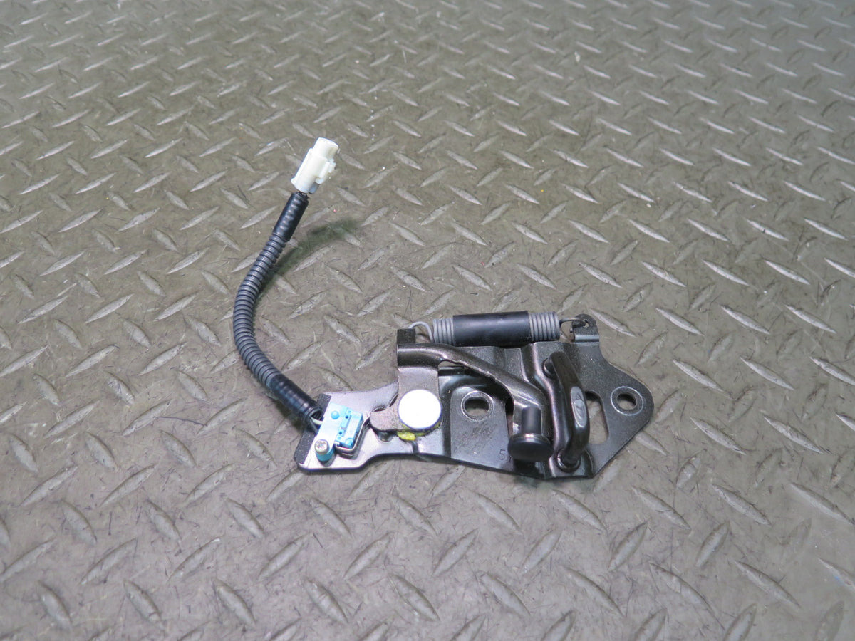 01-06 Lexus UCF30L LS430 Rear Trunk Deck Lid Latch Striker OEM