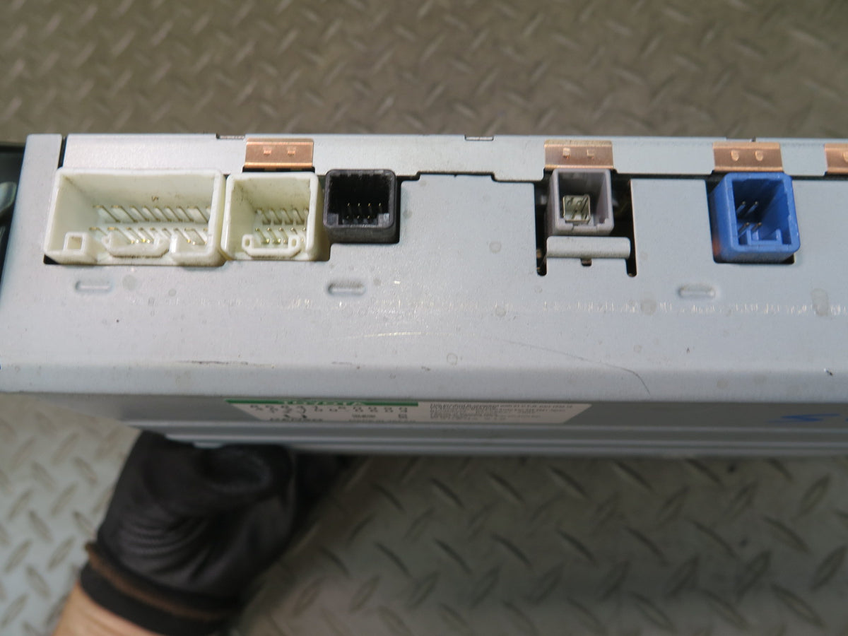 04-06 Lexus UZZ40L SC430 GPS Navigation DVD Player Control Unit 86841-50090 OEM
