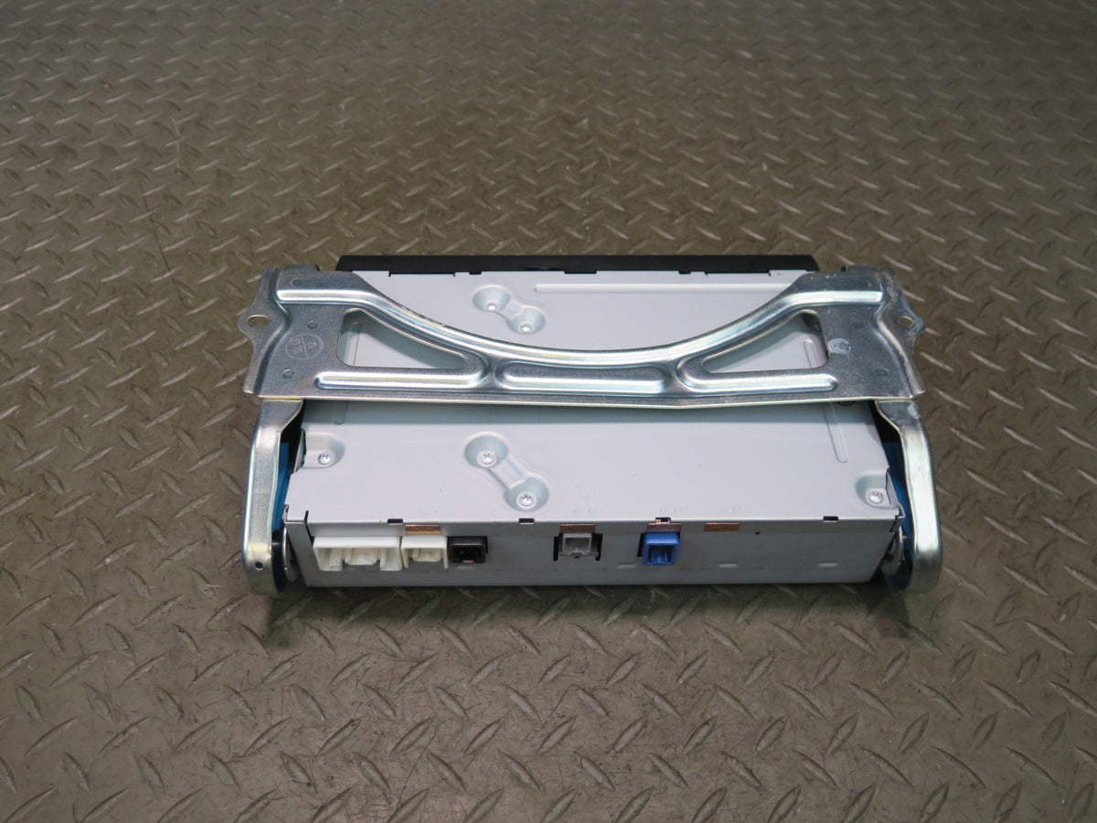 04-06 Lexus UZZ40L SC430 GPS Navigation DVD Player Control Unit 86841-50090 OEM