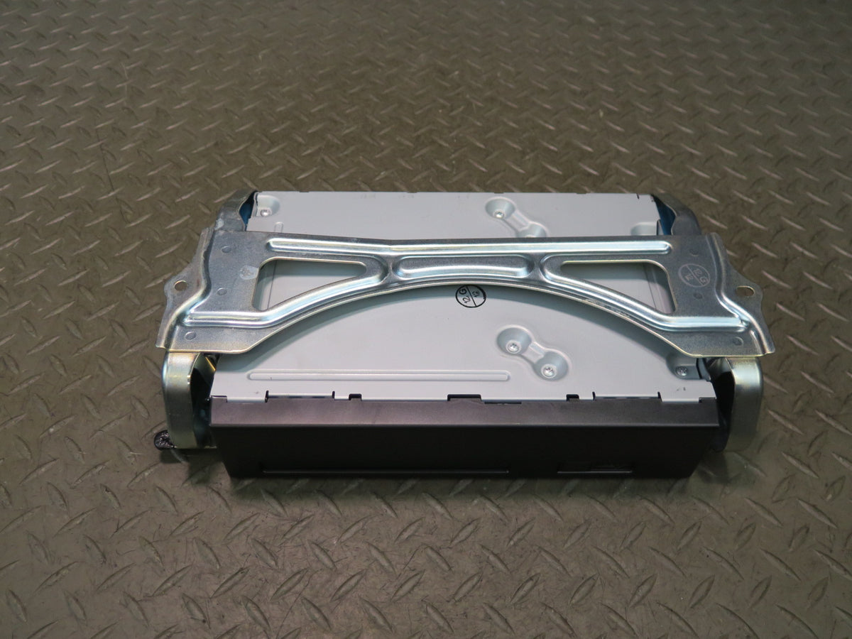 04-06 Lexus UZZ40L SC430 GPS Navigation DVD Player Control Unit 86841-50090 OEM