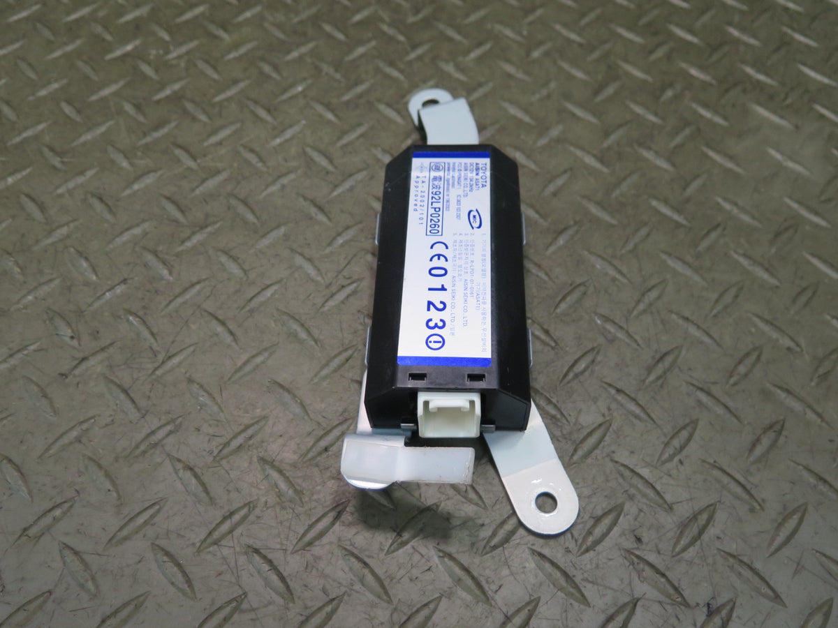 01-06 Lexus UCF30L LS430 Front Right Door Smartkey Control Module OEM
