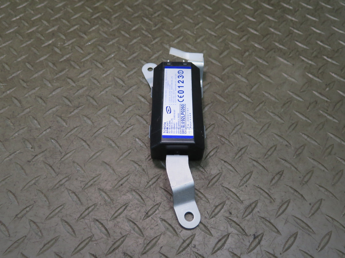 01-06 Lexus UCF30L LS430 Front Right Door Smartkey Control Module OEM