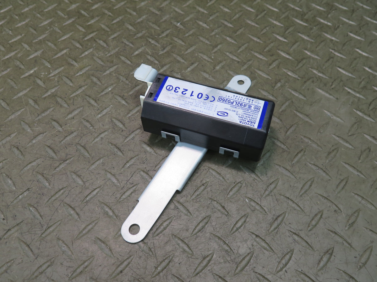 01-06 Lexus UCF30L LS430 Rear Left Door Smartkey Control Module OEM