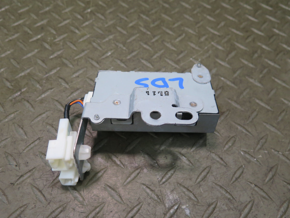 04-06 Lexus UCF30L LS430 Rear Trunk Luggage Smart KEY Oscillator 89993-50020 OEM