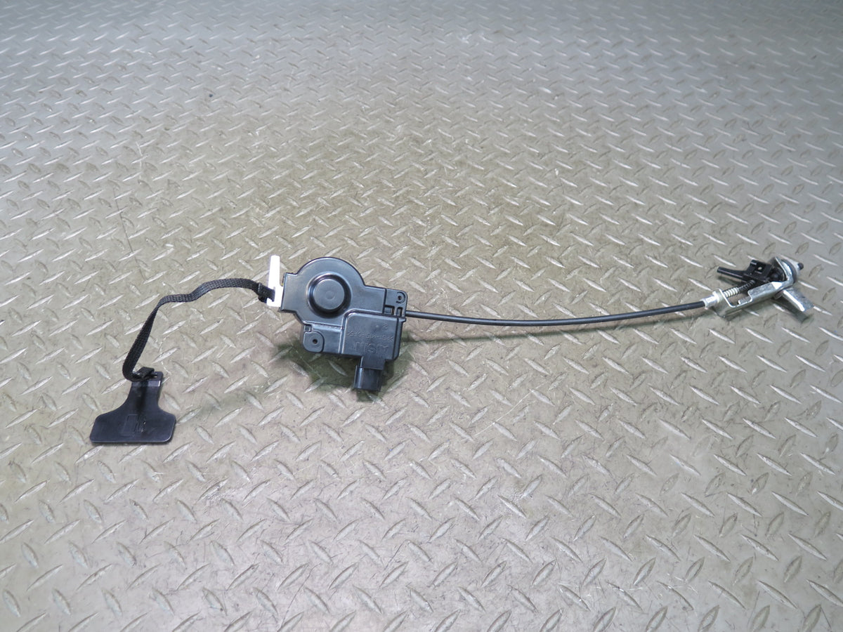 01-06 Lexus UCF30L LS430 Fuel Tank Filler Door Lid Actuator Motor OEM
