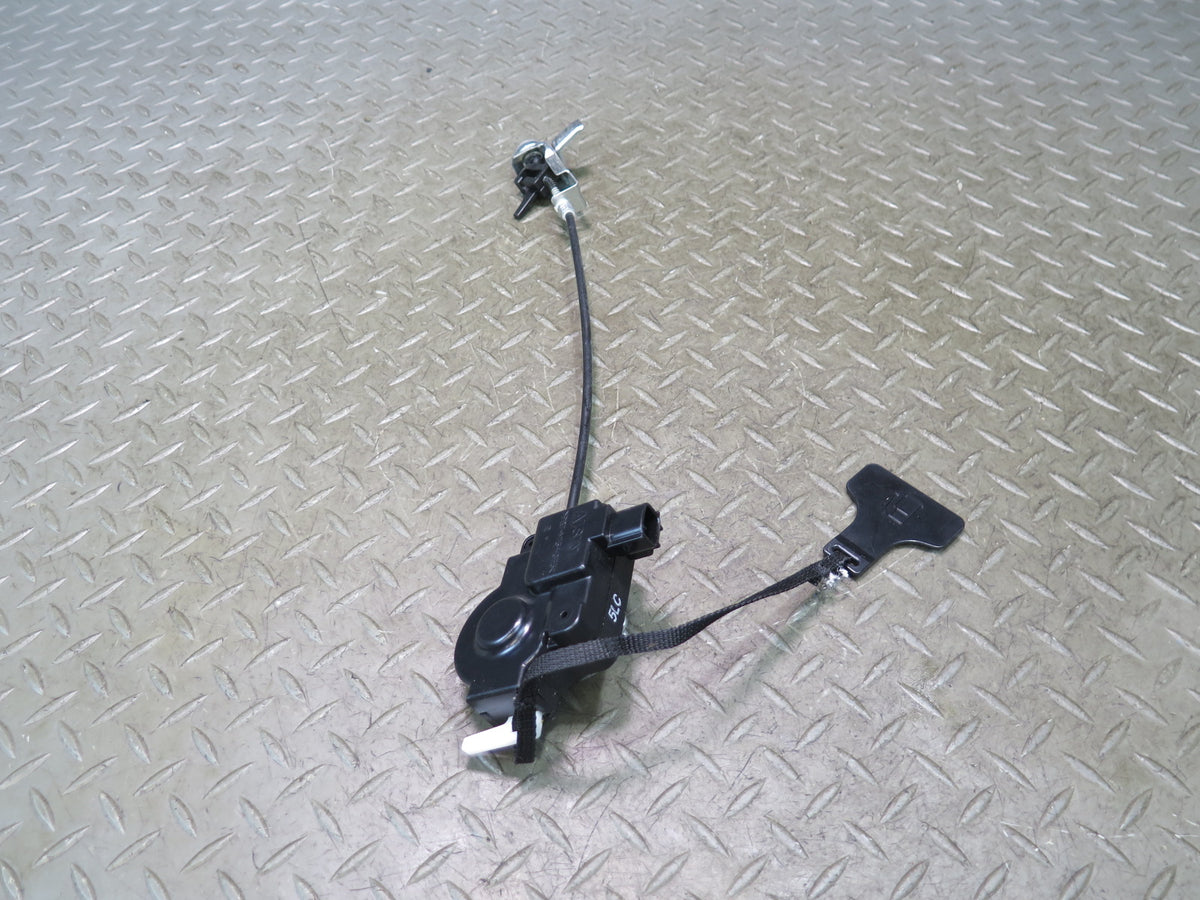 01-06 Lexus UCF30L LS430 Fuel Tank Filler Door Lid Actuator Motor OEM