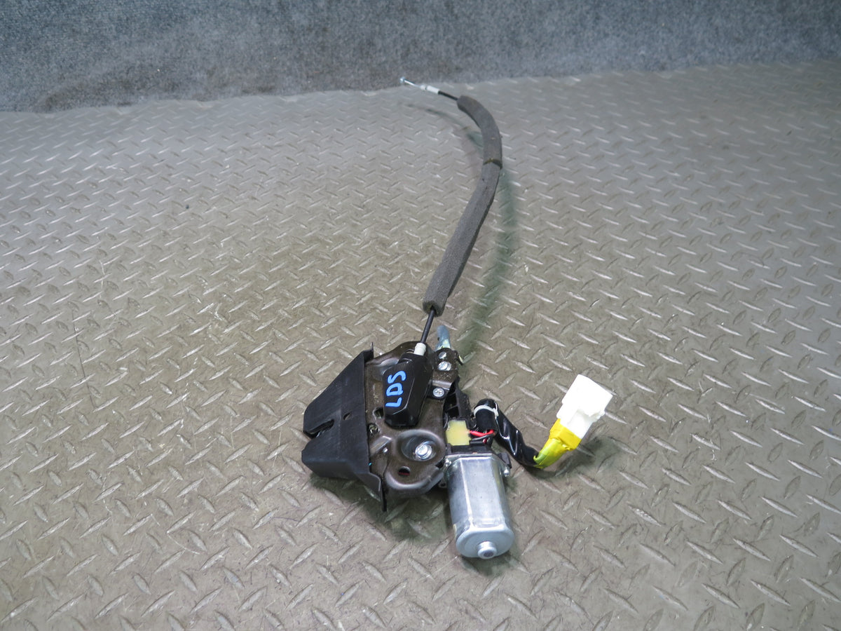 01-06 Lexus UCF30L LS430 Rear Trunk Lid Lock Latch Actuator w Inner Handle OEM
